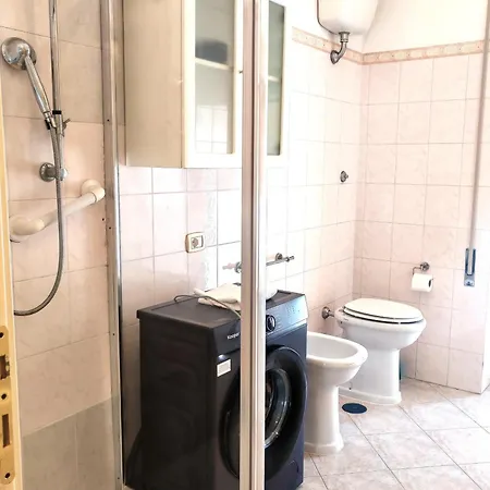 Magnifico Flat At Tiburtina Train & Metro Station Apartamento Roma