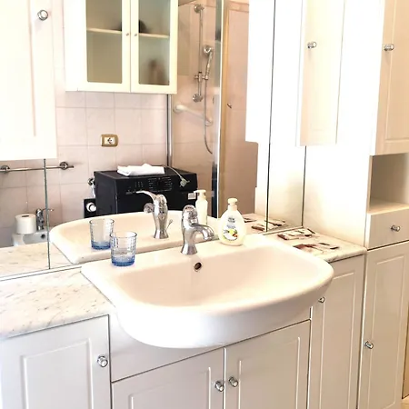 Apartamento Magnifico Flat At Tiburtina Train & Metro Station Roma